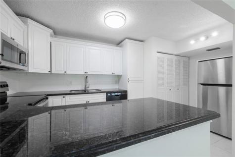 711 Sunny Pine Way Greenacres FL 33415