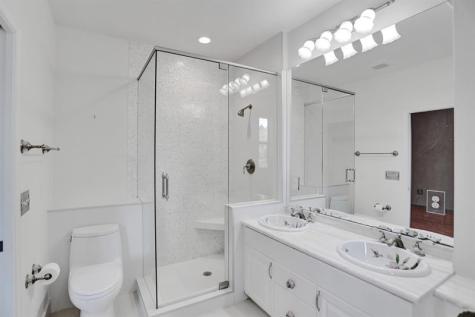1900 Oceanwalk Lane Pompano Beach FL 33062