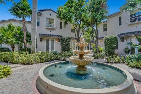 1900 Oceanwalk Lane Pompano Beach FL 33062
