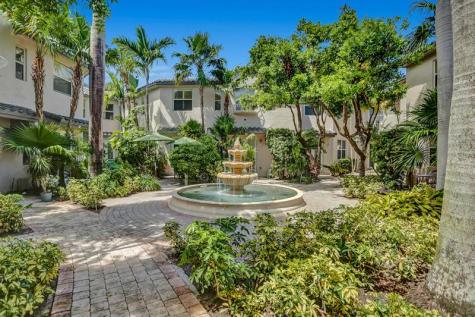 1900 Oceanwalk Lane Pompano Beach FL 33062