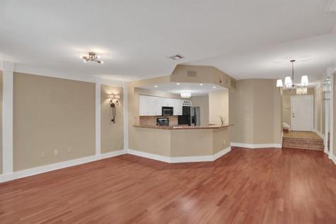 1900 Oceanwalk Lane Pompano Beach FL 33062