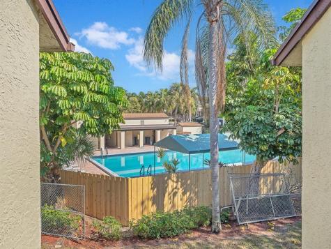 3413 Cocoplum Circle Coconut Creek FL 33063