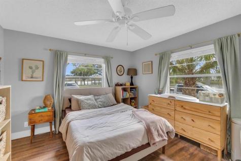 5501 Lakeside Drive Margate FL 33063