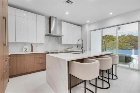 1129 NE 18 Court Fort Lauderdale FL 33305