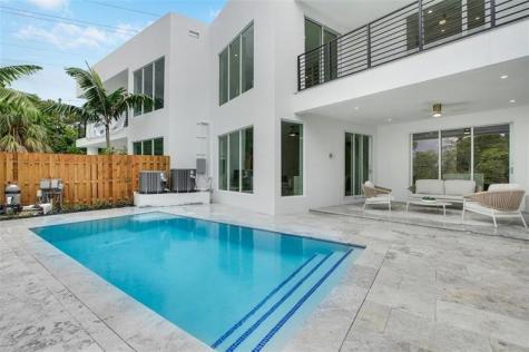 1129 NE 18 Court Fort Lauderdale FL 33305