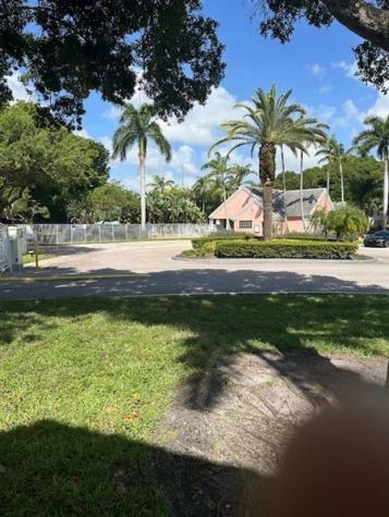 1000 Crystal Way Delray Beach FL 33444