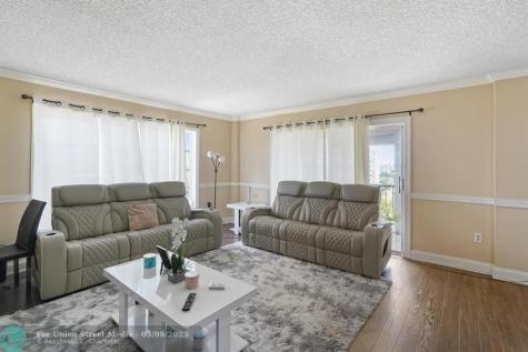 4174 Inverrary Drive Lauderhill FL 33319