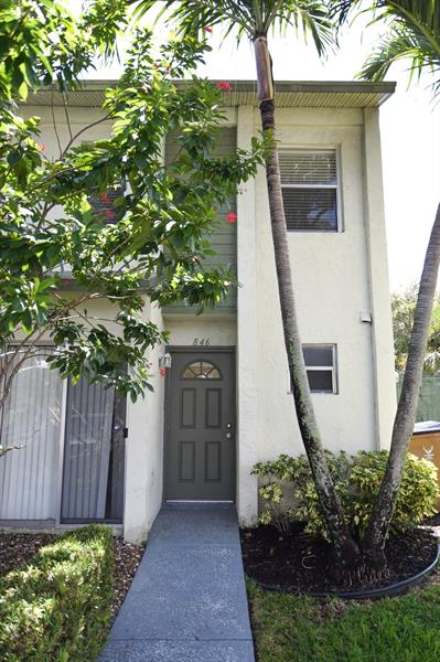 846 Crystal Lake Drive Deerfield Beach FL 33064