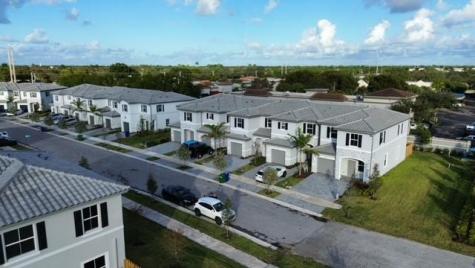 4611 NW 118th Avenue Coral Springs FL 33076