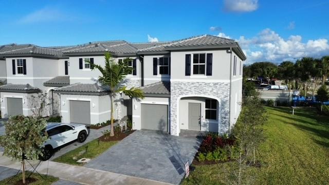 4611 NW 118th Avenue Coral Springs FL 33076