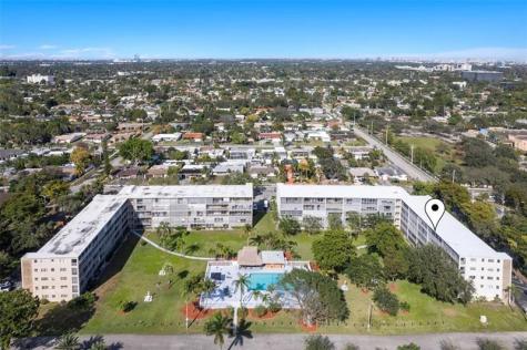 4650 Washington Street Hollywood FL 33021