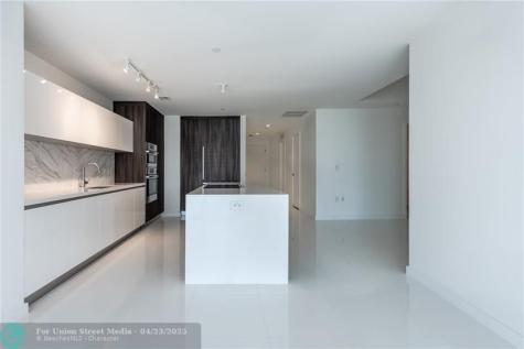 851 NE 1st Avenue Miami FL 33132