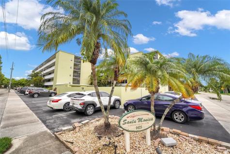 1425 Arthur Street Hollywood FL 33020