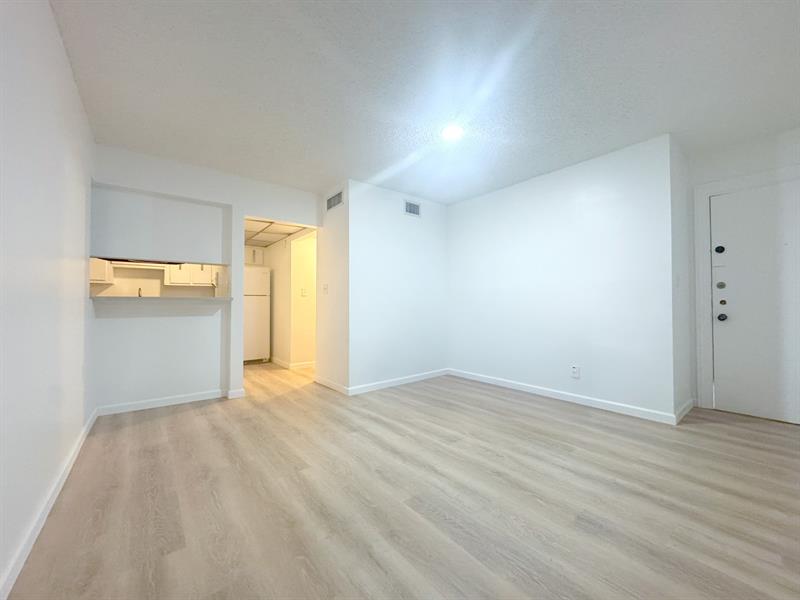 4211 NW 19th Street Lauderhill FL 33313