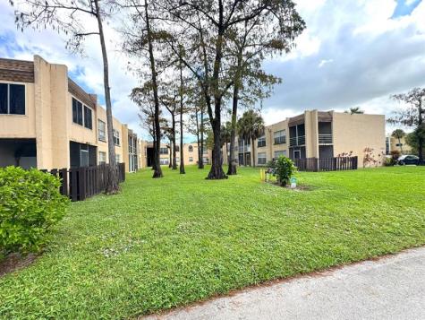 4211 NW 19th Street Lauderhill FL 33313