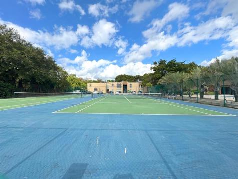 4211 NW 19th Street Lauderhill FL 33313