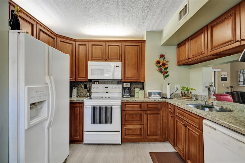 9629 NW 4th Street Coral Springs FL 33071