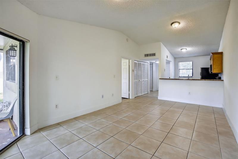 9953 Nob Hill Court Sunrise FL 33351