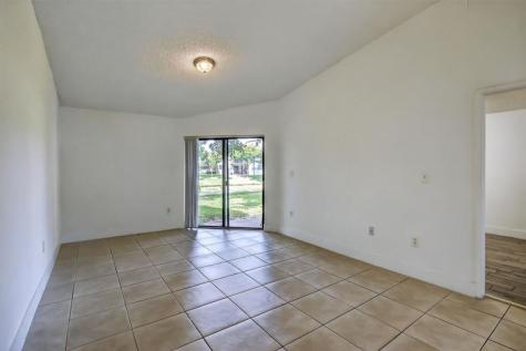 9953 Nob Hill Court Sunrise FL 33351