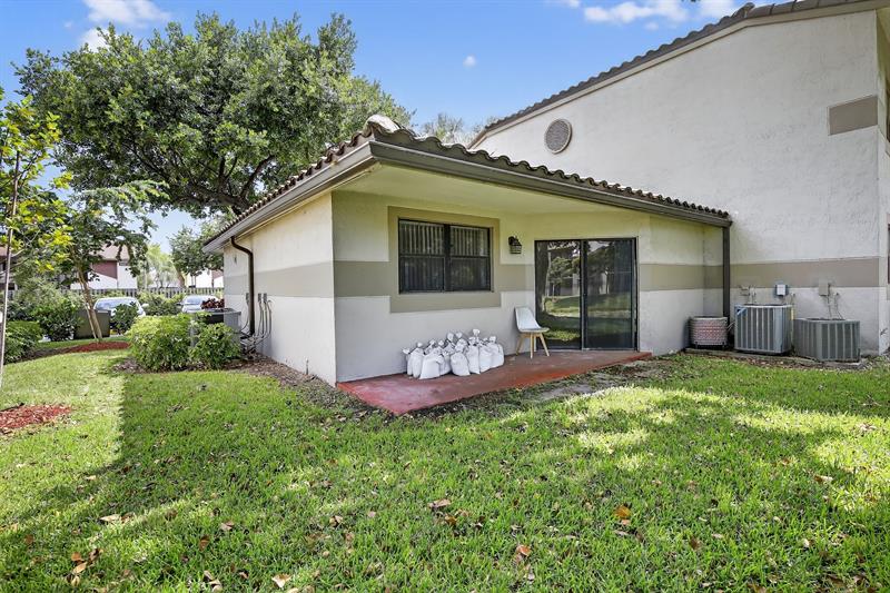 9953 Nob Hill Court Sunrise FL 33351