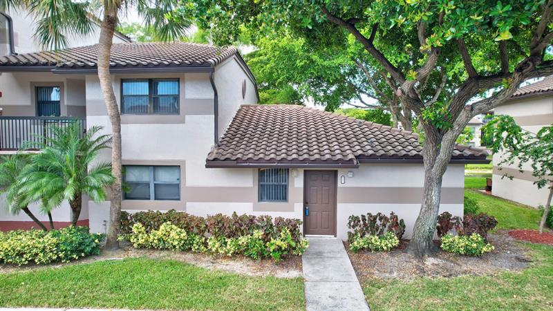 9953 Nob Hill Court Sunrise FL 33351
