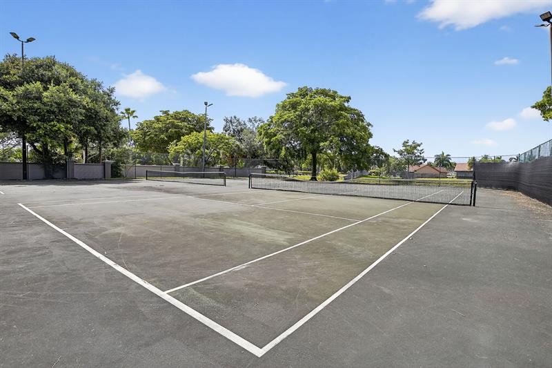 9953 Nob Hill Court Sunrise FL 33351