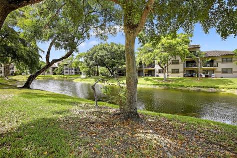9953 Nob Hill Court Sunrise FL 33351