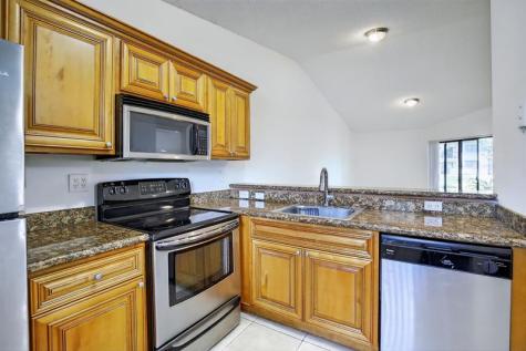 9953 Nob Hill Court Sunrise FL 33351