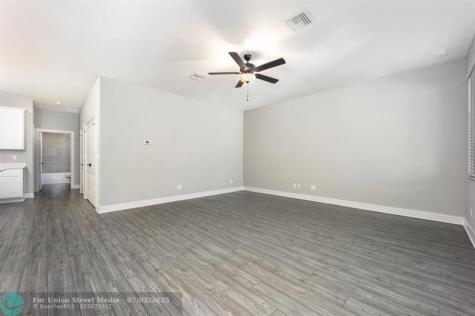 1808 Gaiety Way Fort Pierce FL 34947