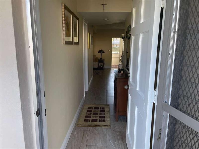 2566 S Garden Drive Lake Worth FL 33461