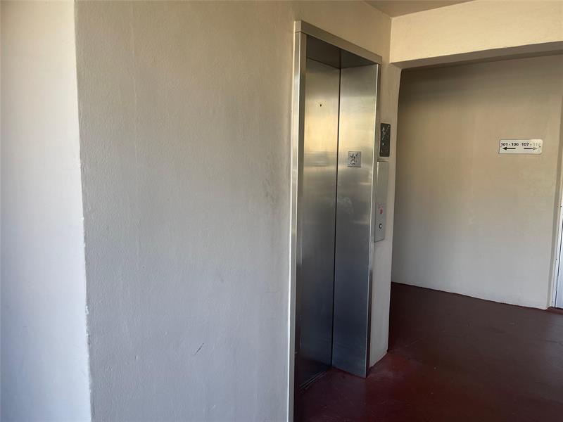 2566 S Garden Drive Lake Worth FL 33461