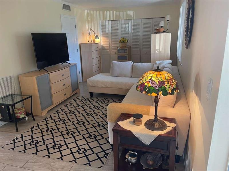 2566 S Garden Drive Lake Worth FL 33461