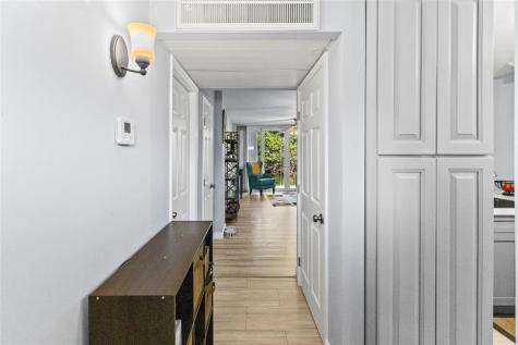 101 Royal Park Drive Oakland Park FL 33309