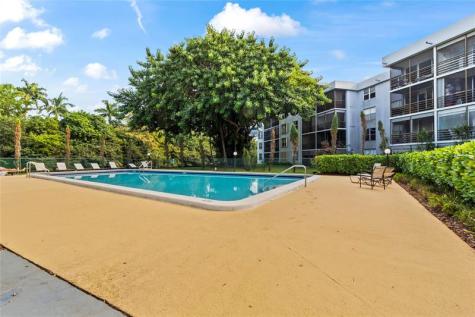 101 Royal Park Drive Oakland Park FL 33309