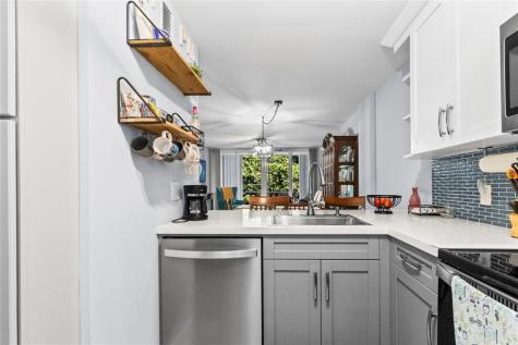 101 Royal Park Drive Oakland Park FL 33309