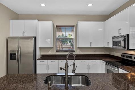 1033 NE 17th Way Fort Lauderdale FL 33304