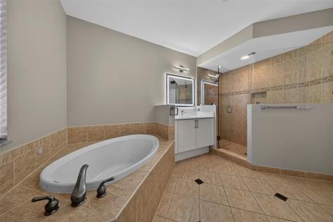 1033 NE 17th Way Fort Lauderdale FL 33304