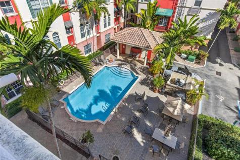 1033 NE 17th Way Fort Lauderdale FL 33304