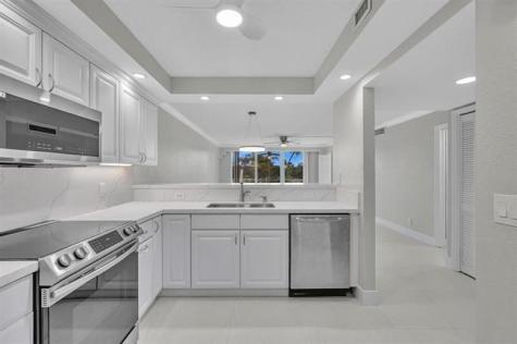 3800 Oaks Clubhouse Drive Pompano Beach FL 33069