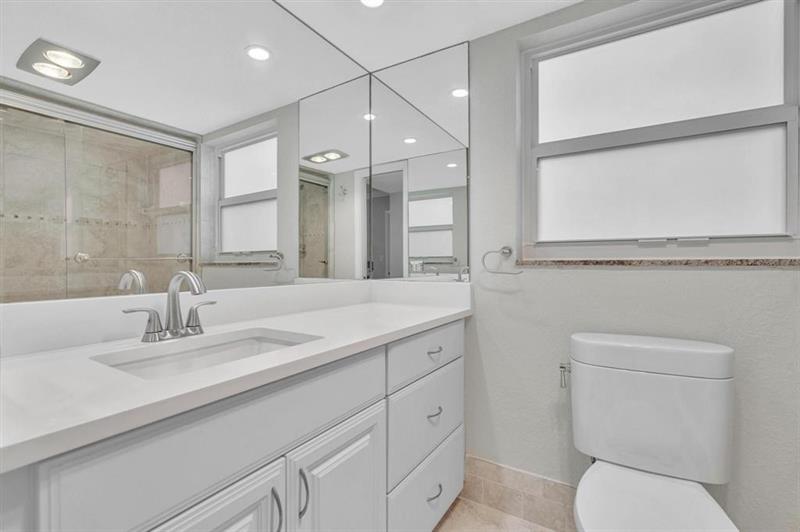 3800 Oaks Clubhouse Drive Pompano Beach FL 33069