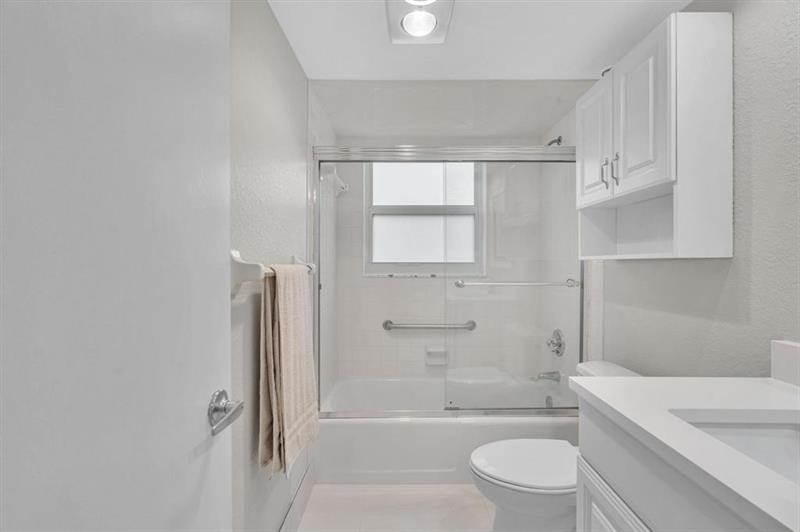 3800 Oaks Clubhouse Drive Pompano Beach FL 33069