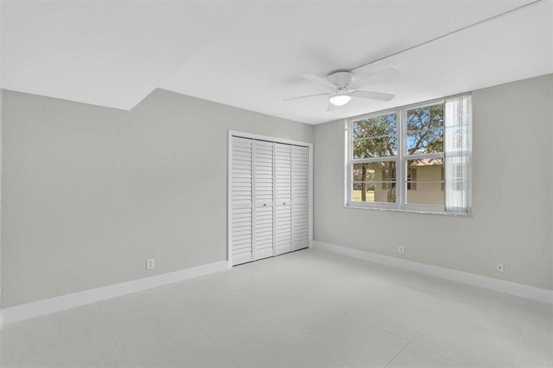 3800 Oaks Clubhouse Drive Pompano Beach FL 33069