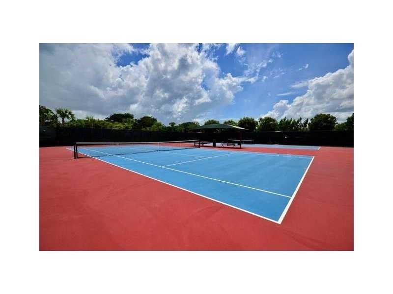 3800 Oaks Clubhouse Drive Pompano Beach FL 33069