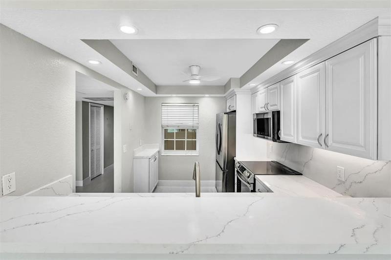 3800 Oaks Clubhouse Drive Pompano Beach FL 33069