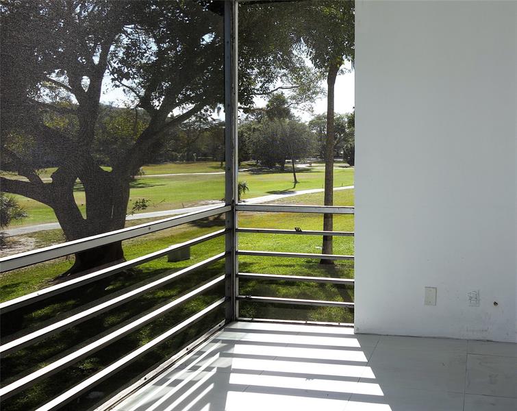 3800 Oaks Clubhouse Drive Pompano Beach FL 33069