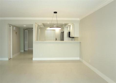 3800 Oaks Clubhouse Drive Pompano Beach FL 33069