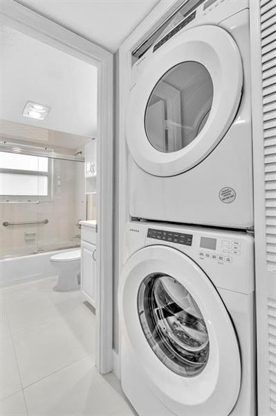 3800 Oaks Clubhouse Drive Pompano Beach FL 33069