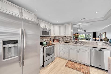 3203 Portofino Point Coconut Creek FL 33066