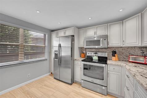 3203 Portofino Point Coconut Creek FL 33066