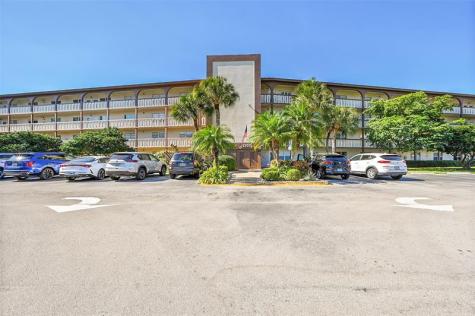 3203 Portofino Point Coconut Creek FL 33066